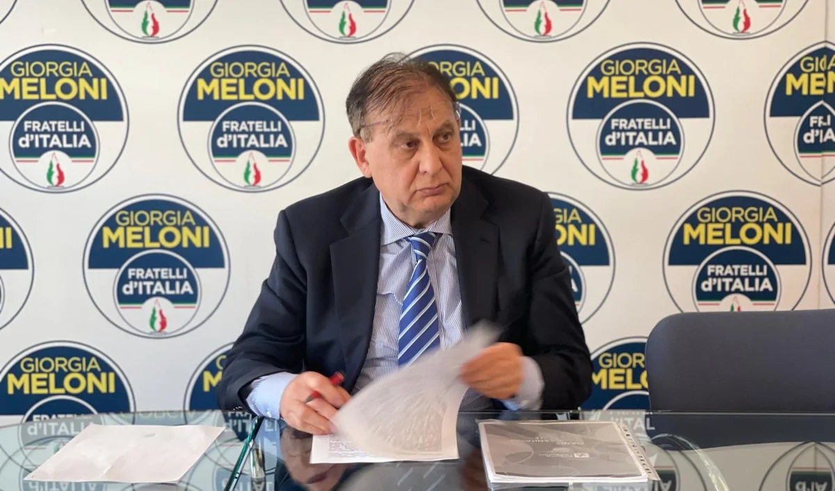 Ospedale, Marcello (FdI): “Risolvere il problema della carenza di parcheggi, ci andrebbe un multipiano